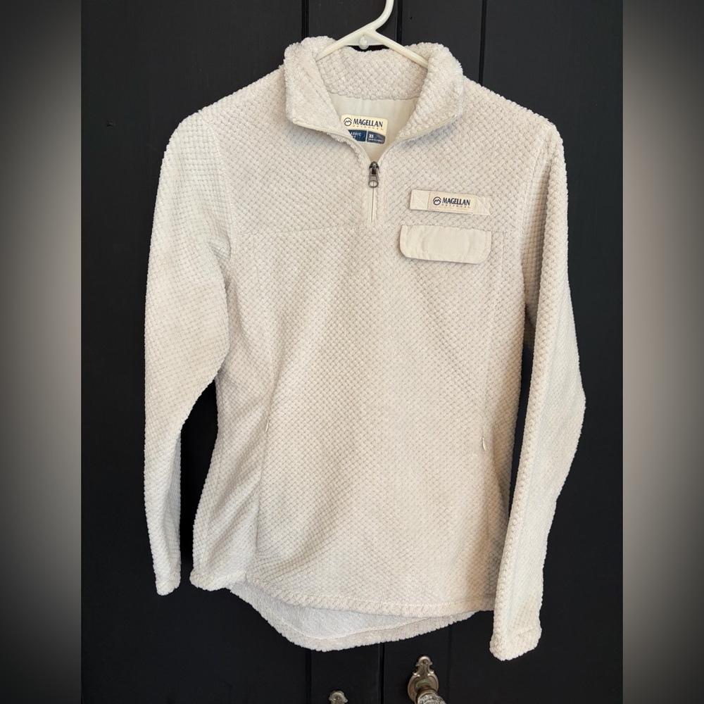 Magellan Outdoors women's classic fit 1/4 zip fleece pullover in cream